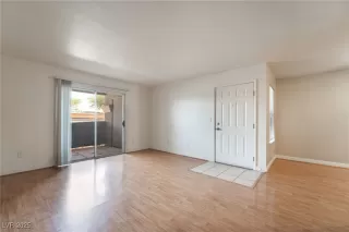 Photo #5: 2719738 Listing 