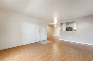 Photo #6: 2719738 Listing 