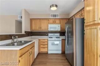 Photo #4: 2719742 Listing 