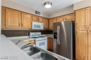 Photo #5: 2719742 Listing 