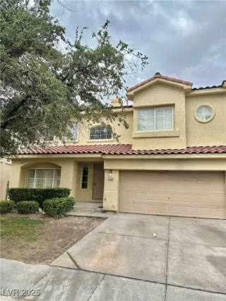 Photo #1: 2719749 Listing