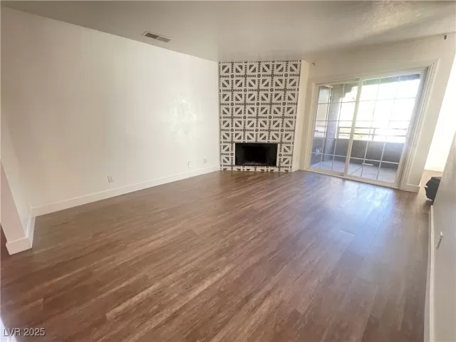 MLS: 2719766 Condo For Sale