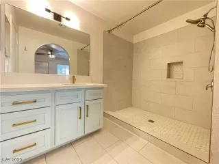 Photo #3: 2719766 Listing 