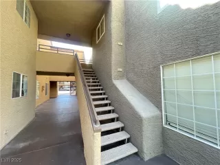 Photo #6: 2719766 Listing 