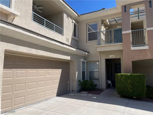 MLS: 2719780 Condo For Sale