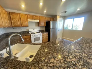 Photo #1: 2719780 Listing 