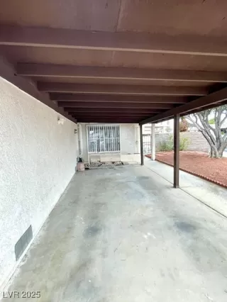 Photo #3: 2719860 Listing 