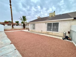 Photo #4: 2719860 Listing 