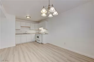 Photo #1: 2719880 Listing 