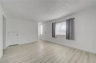 Photo #2: 2719880 Listing 