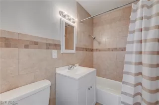 Photo #3: 2719880 Listing 