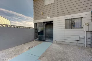 Photo #5: 2719880 Listing 