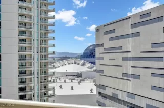 Photo #3: 2719889 Listing