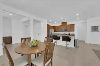 Photo #2: 2719909 Listing 