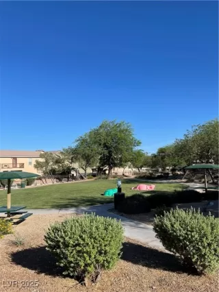 Photo #3: 2719910 Listing