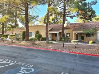 Photo #1: 2719923 Listing 