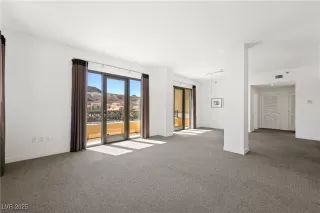 Photo #2: 2719924 Listing 