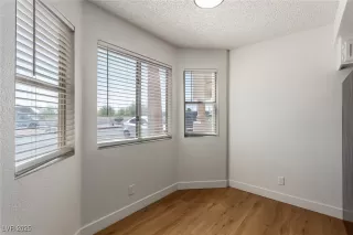 Photo #6: 2719938 Listing 