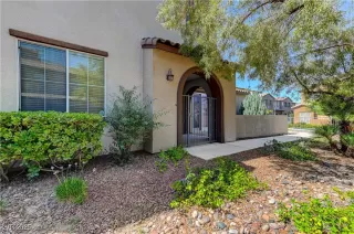 Photo #1: 2719941 Listing 