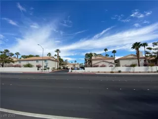 Photo #1: 2719951 Listing