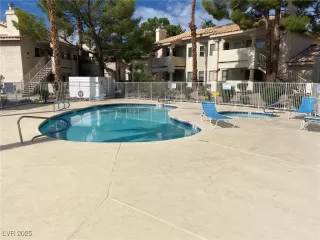 Photo #3: 2719951 Listing