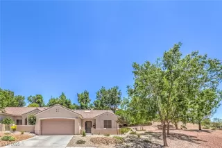 Photo #1: 2719973 Listing