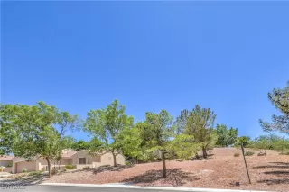 Photo #2: 2719973 Listing