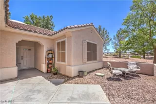 Photo #5: 2719973 Listing