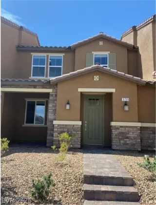 Photo #1: 2719981 Listing 