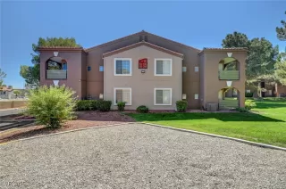 Photo #1: 2719985 Listing 