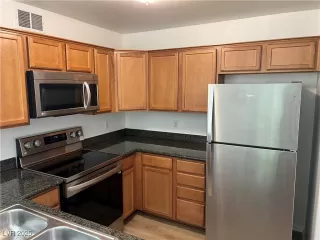 Photo #4: 2719999 Listing 