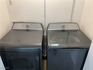 Photo #6: 2719999 Listing 