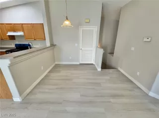 Photo #2: 2720011 Listing 