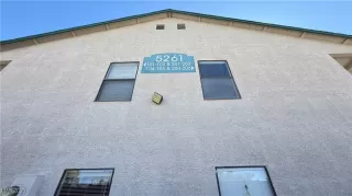 Photo #2: 2720016 Listing 