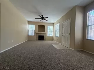 Photo #4: 2720024 Listing 