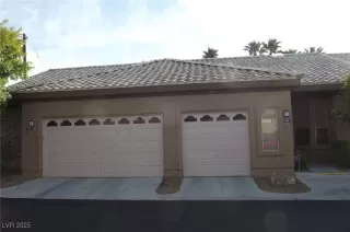 Photo #1: 2720050 Listing 