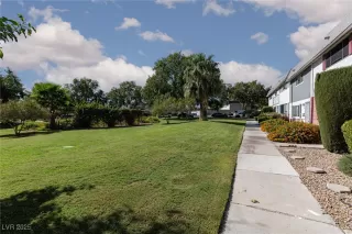 Photo #5: 2720068 Listing