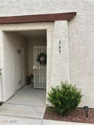 More Details about MLS # 2720075 : 101 LUNA WAY 165