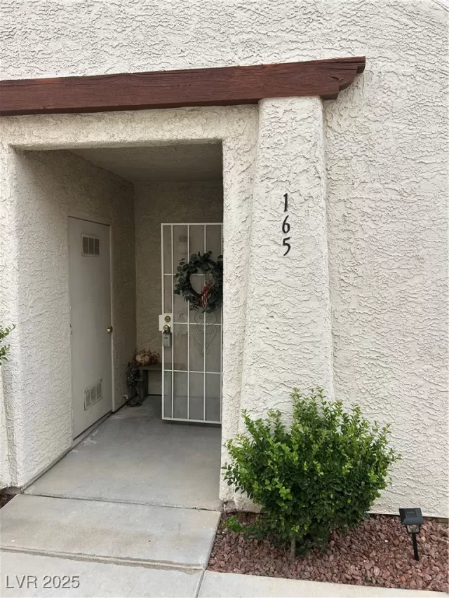 MLS: 2720075 Condo For Sale