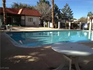 Photo #1: 2720075 Listing 