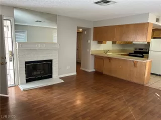 Photo #2: 2720075 Listing 