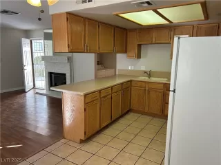 Photo #6: 2720075 Listing 