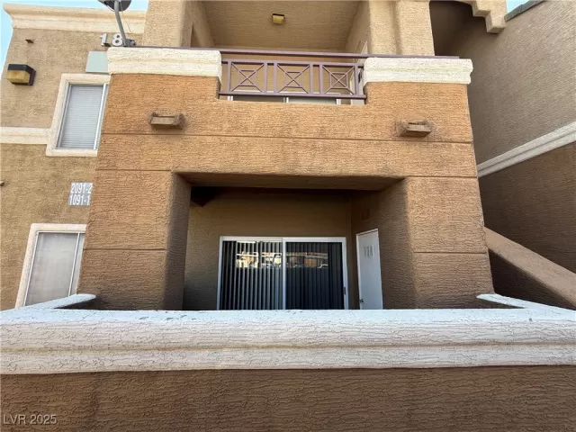 MLS: 2720090 Condo For Sale