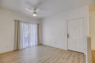 Photo #4: 2720099 Listing 