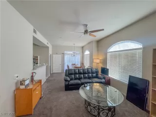 Photo #1: 2720136 Listing 