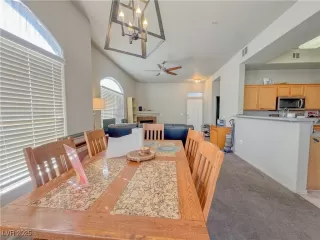 Photo #4: 2720136 Listing 