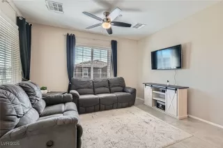 Photo #2: 2720153 Listing 