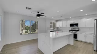 Photo #6: 2720168 Listing 