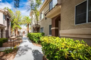 Photo #3: 2720196 Listing 