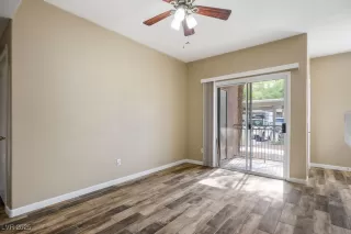 Photo #4: 2720196 Listing 